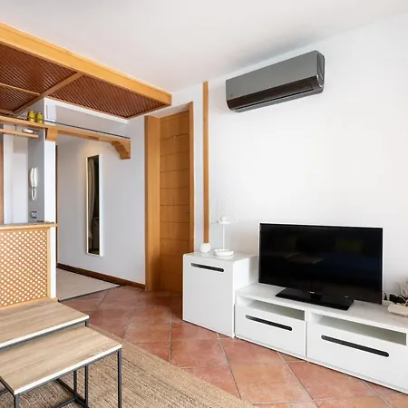 Cozy And Chic Ideal Ocean Views , Heated Pool, Sleep 4 Apartmán Playa Paraiso (Tenerife)